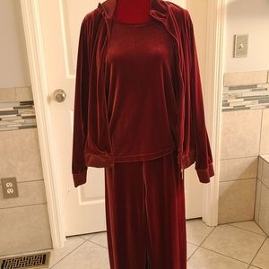 MARKED DOWN ❤❤Jaclyn smith 3 pieces velour suit.  Wine/Burgundy color